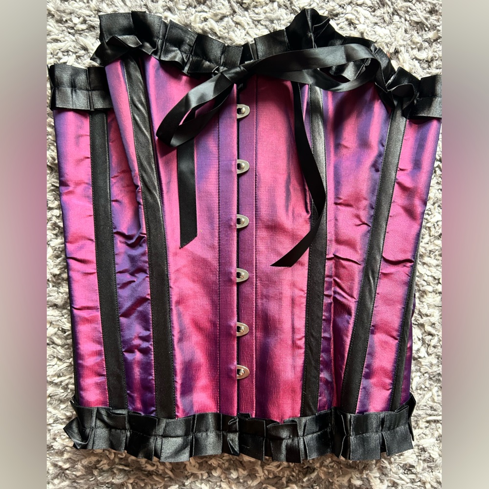 PLAYGIRL CERISE & BLACK STEEL BONED CORSET WITH RIBBON 🎀 28” (32/33 waist)